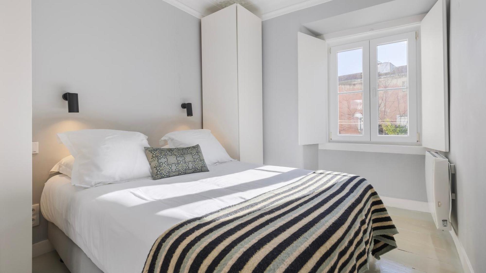 Apartment Stylish 1bdr In Bairro Alto By Lovelystay *