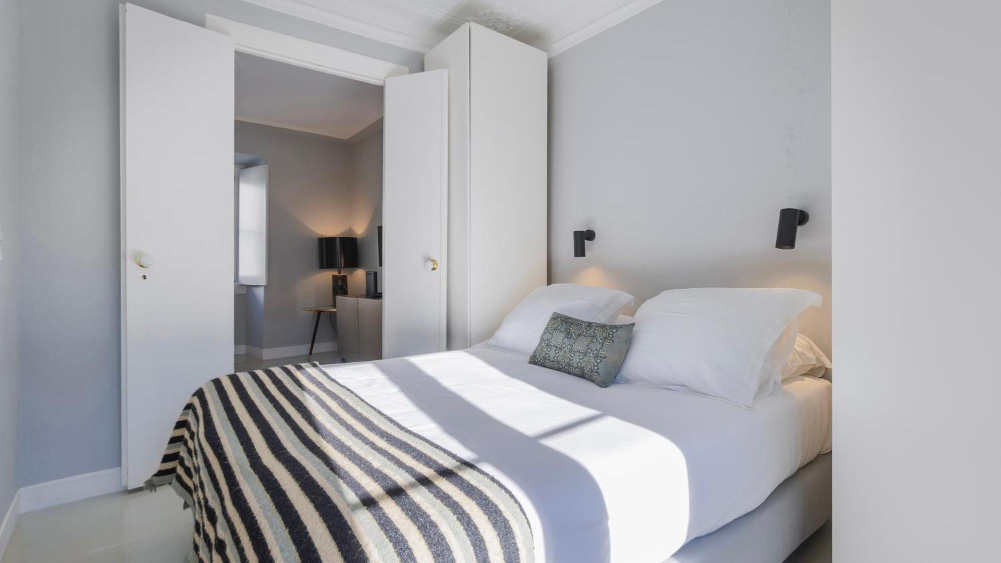 Stylish 1bdr In Bairro Alto By Lovelystay * Lissabon