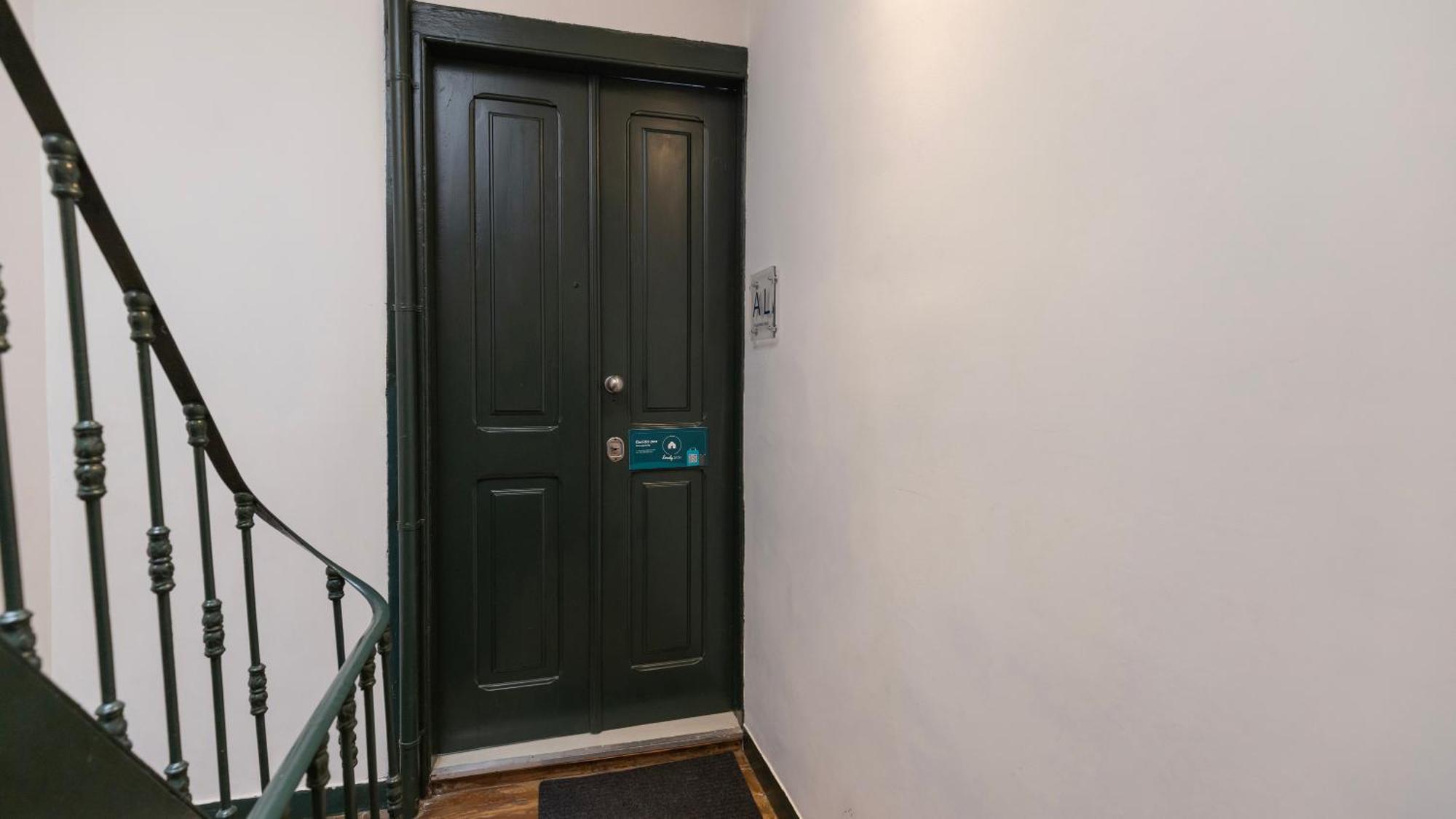 Stylish 1bdr In Bairro Alto By Lovelystay